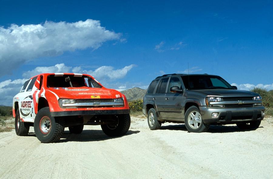  Chevrolet TrailBlazer 2002 года  (фото 2 из 77)